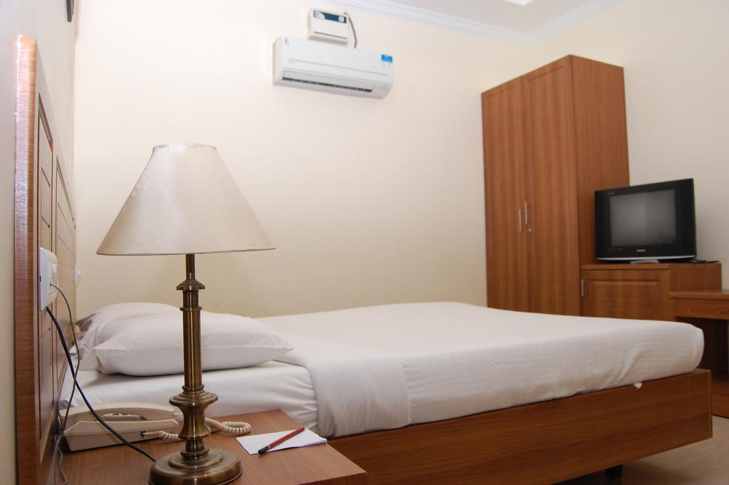 Sonas Inn Trichy Tiruchirappalli Zimmer foto