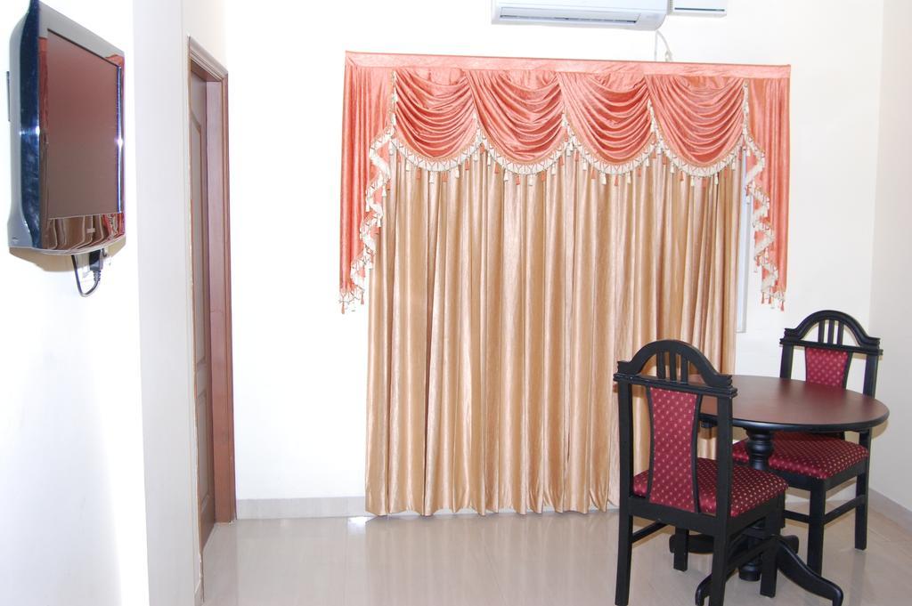 Sonas Inn Trichy Tiruchirappalli Zimmer foto