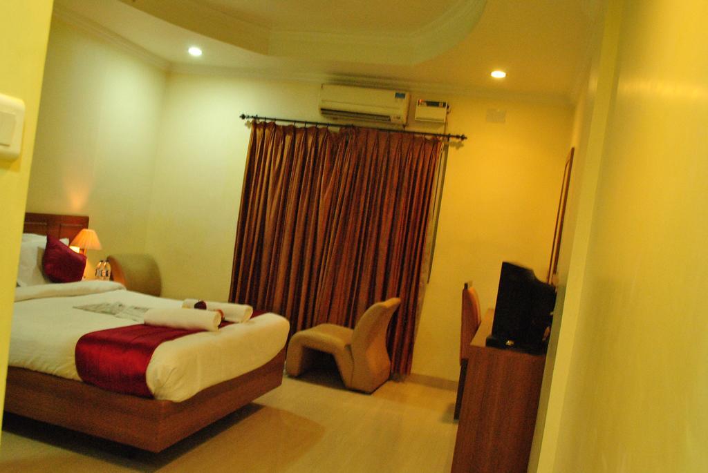 Sonas Inn Trichy Tiruchirappalli Exterior foto
